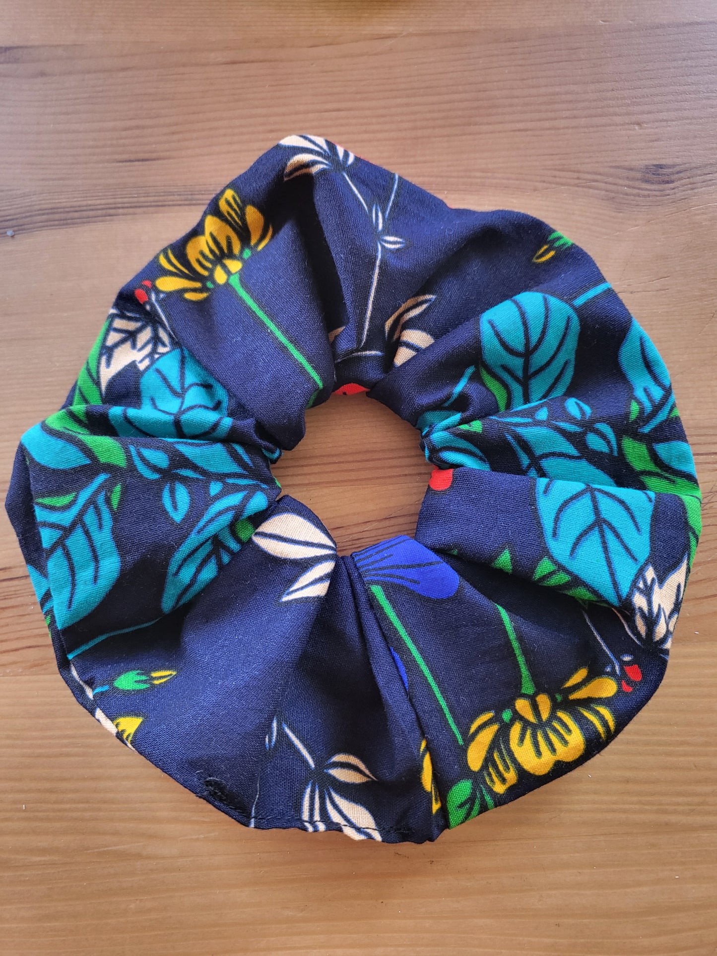 Large scrunchies 100% Cotton scrunchies - 40 patterns available - Glo Cre8s