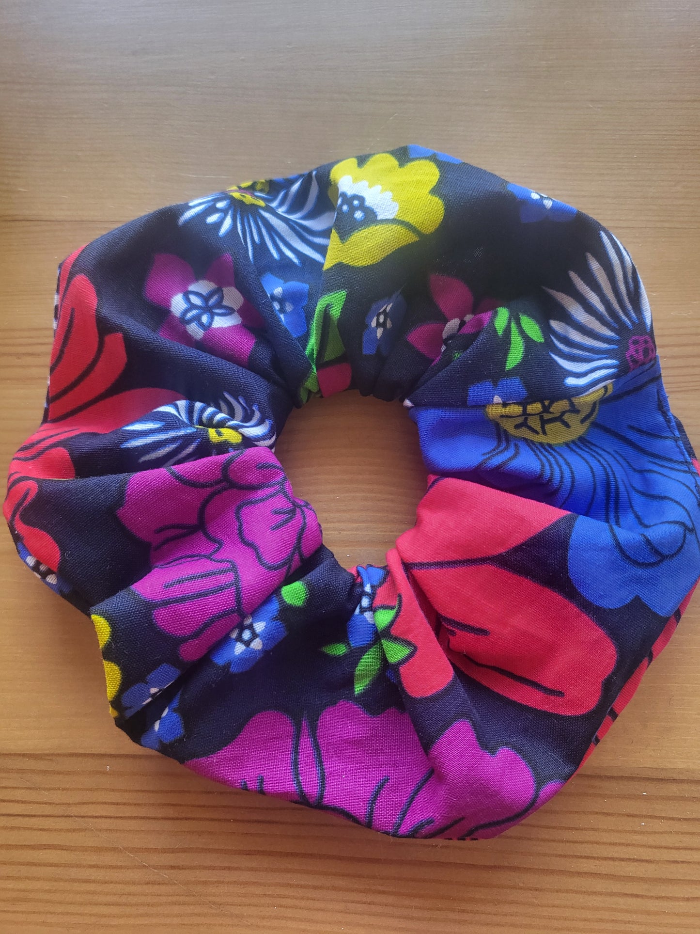 Large scrunchies 100% Cotton scrunchies - 40 patterns available - Glo Cre8s